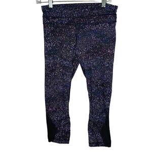 Lululemon Galaxy Print Crooped Leggings. Size 6.
